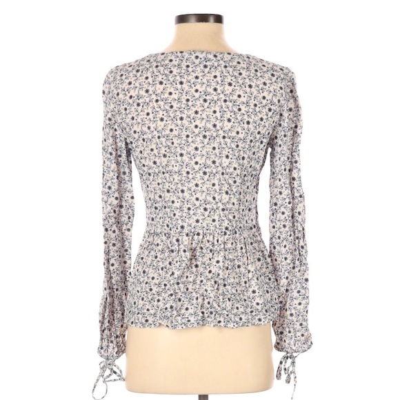 LOFT•long sleeve floral blouse - Picture 3 of 7